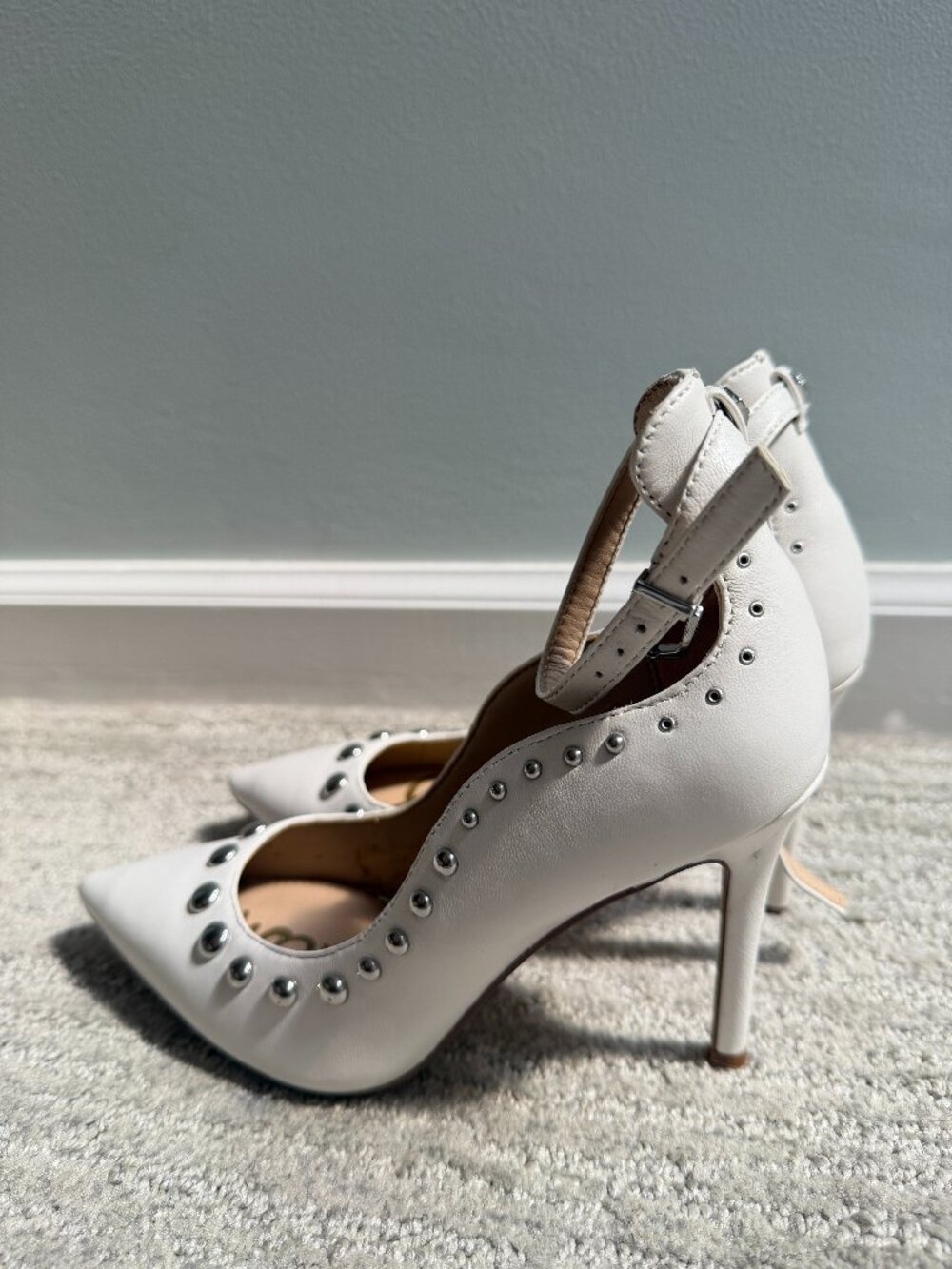 Sam Edelman White Leather Silver Studded Pointed Toe Ankle Strap Pump Sz 4.5